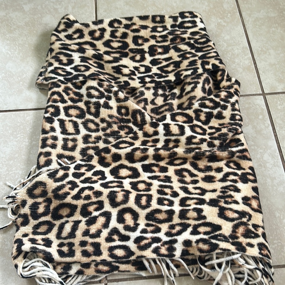Chico’s Leopard Print Poncho